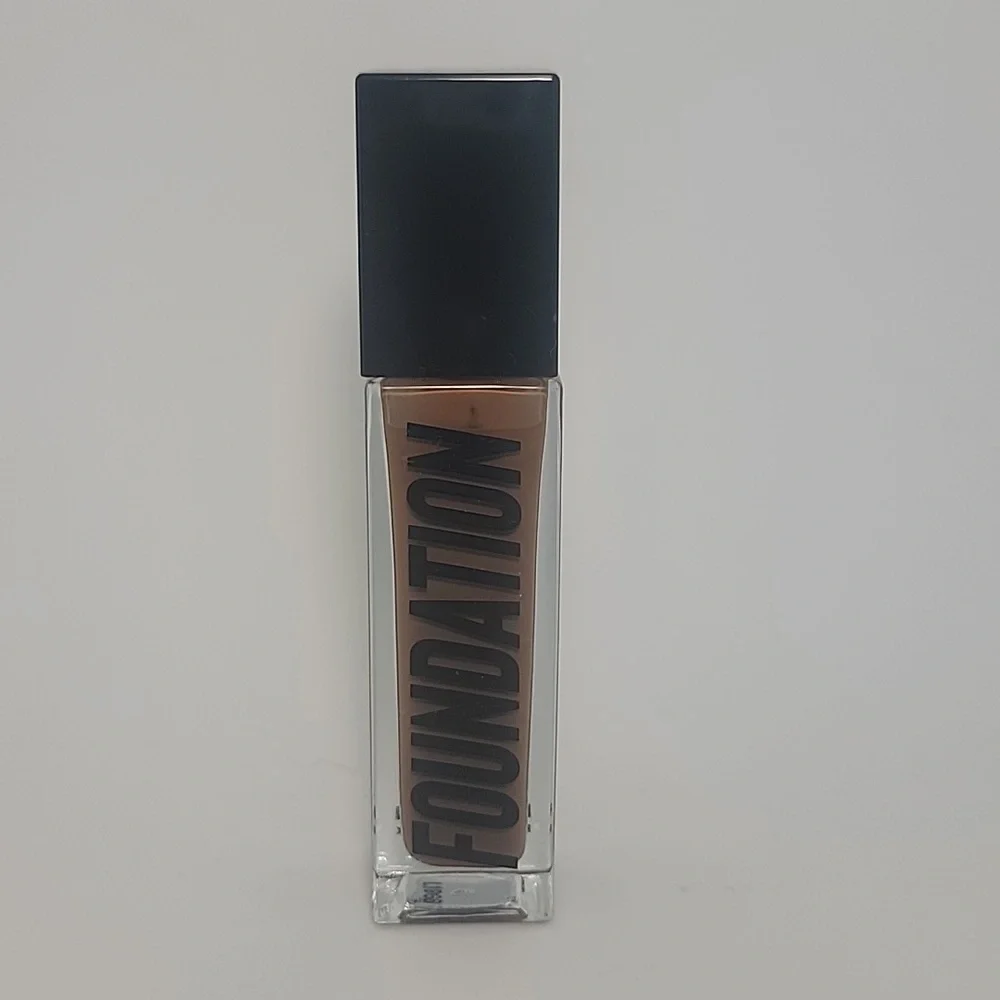 Anastasia Beverly Hills Foundation Makeup 520W
